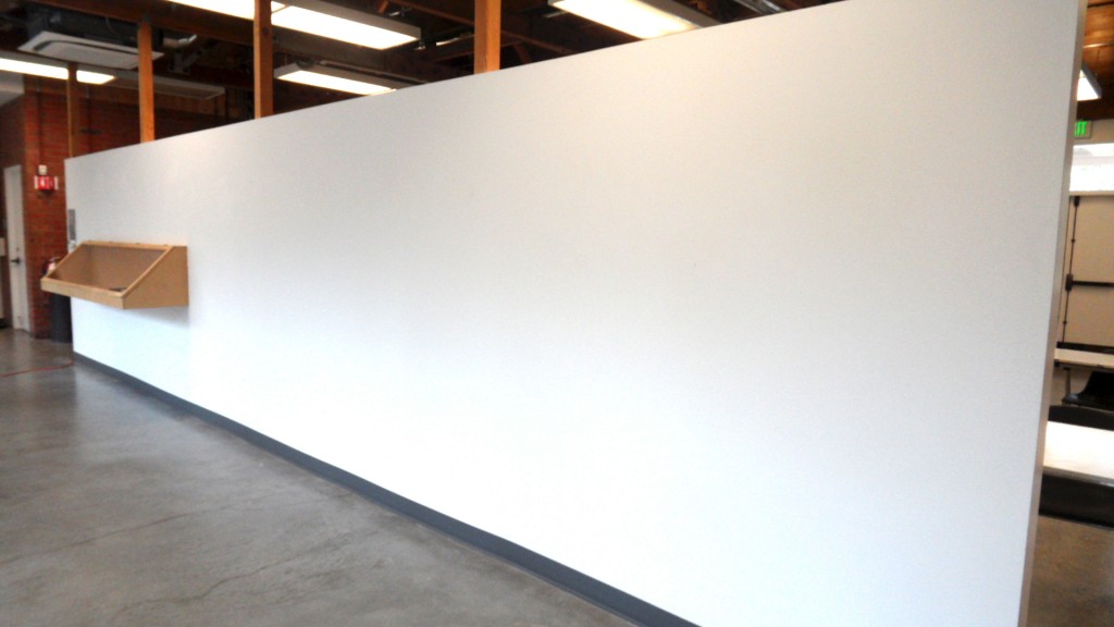 Display wall Palo Alto-Art Center. A white canvas...
